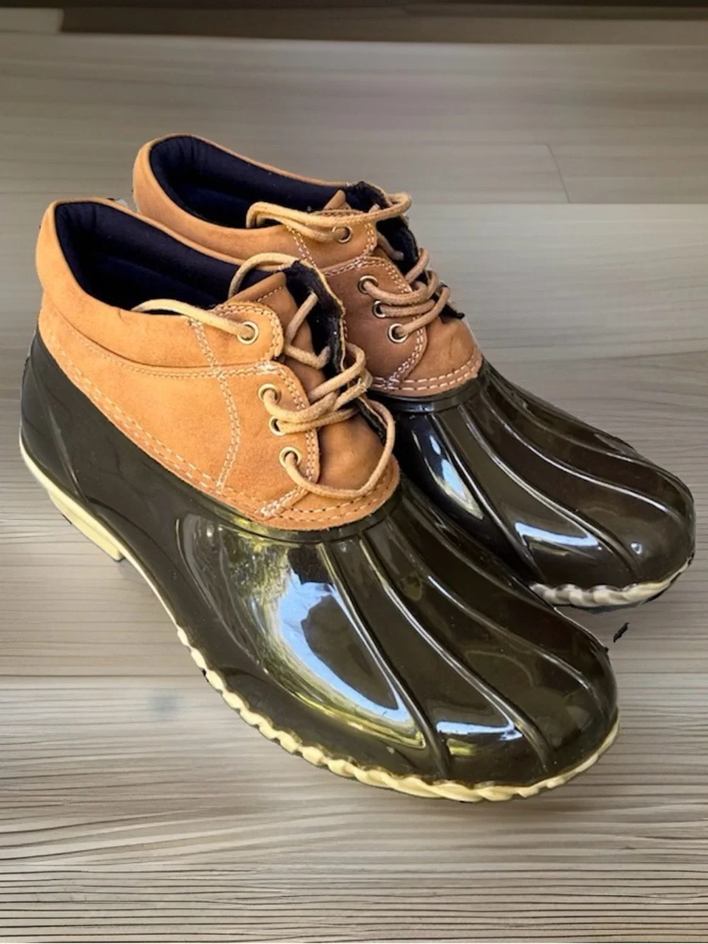 Tommy Hilfiger Wheat Ankle Lace-up Duck Boots ~Womens 8M